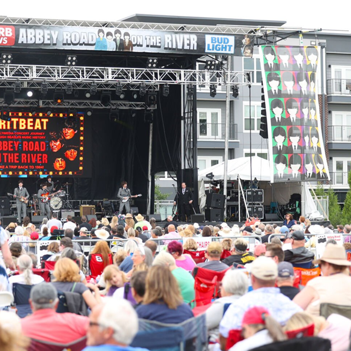 Crowd at main stage at Abbey Road on the River.JPG